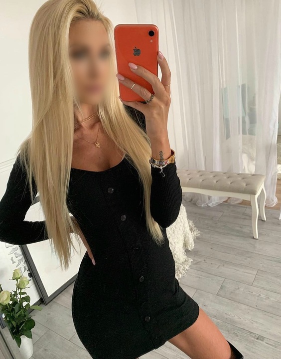 Azima, escort in Whakatane id4186